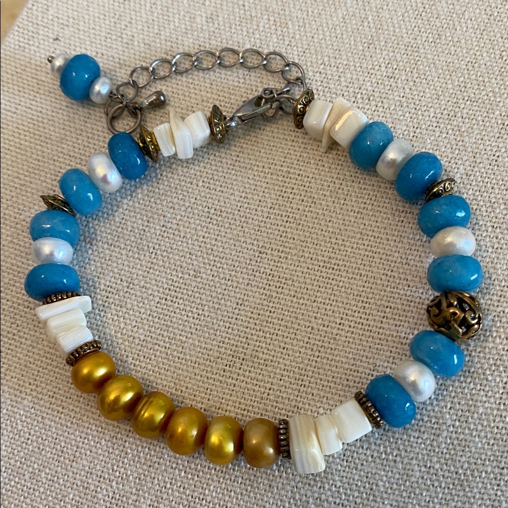 Mixed Media Pearl Beaded Bracelet